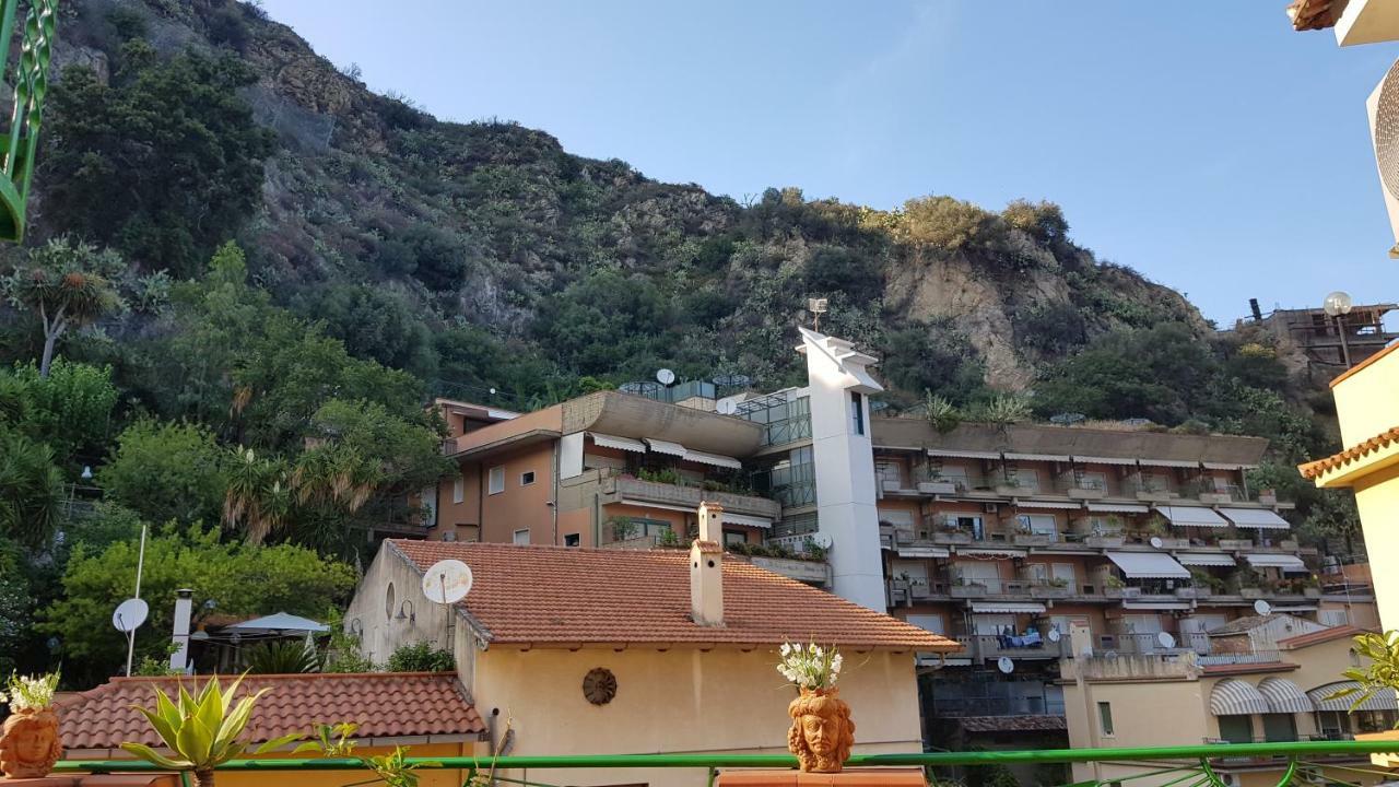 La Fontanella * Taormine